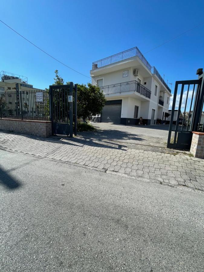 Donna Paola Hotel Pompeji Eksteriør billede